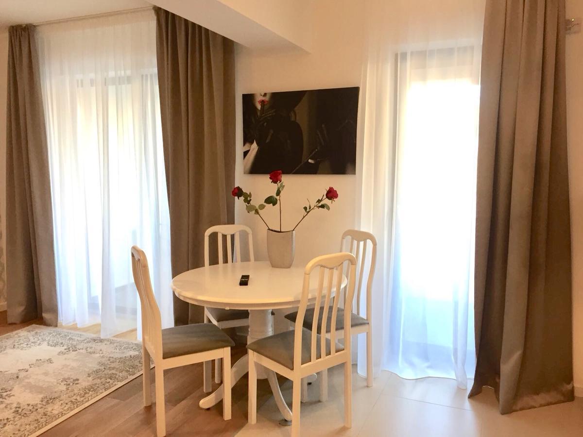 Apartment Flori De Iulie Brasov