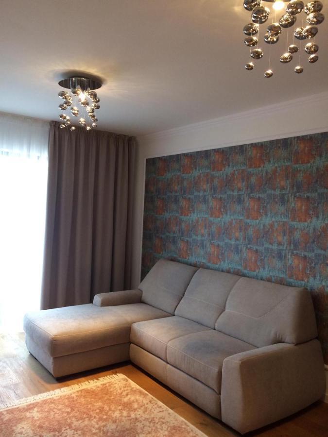 Flori De Iulie Apartment *